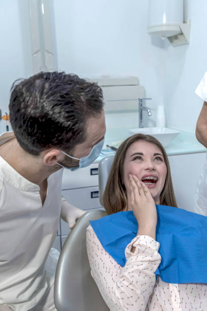 Best Emergency Broken Tooth Repair in Deerfield, IL